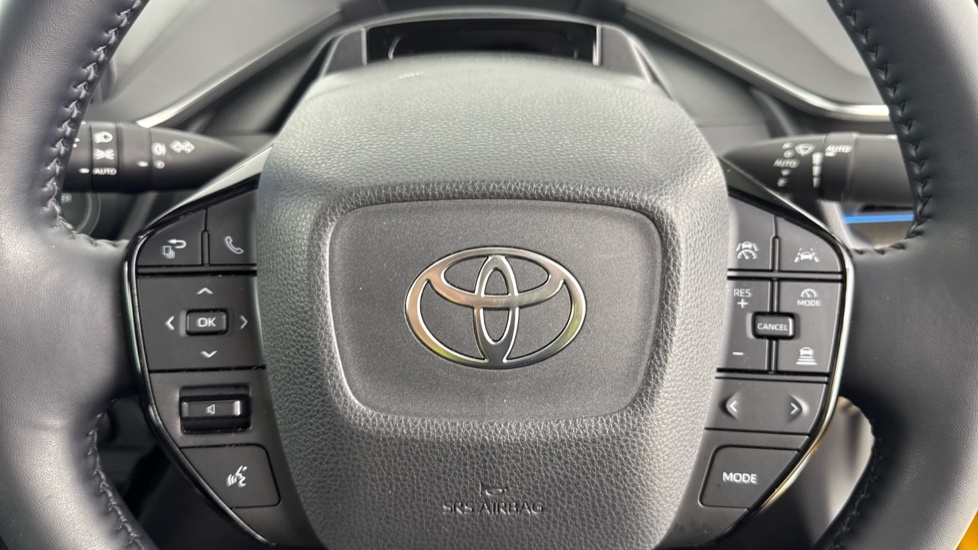 Toyota Prius 1.8 0D Silver #8