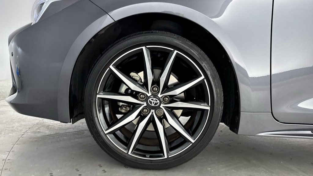 Toyota Corolla Corolla Design Hev Cvt White #18
