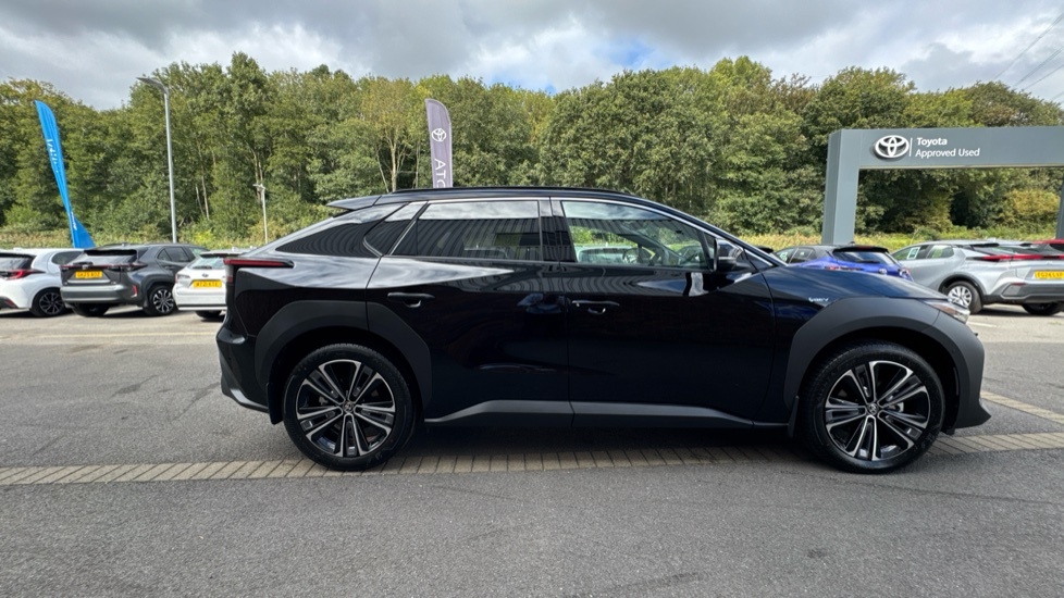 Toyota bZ4X Electric Black #16