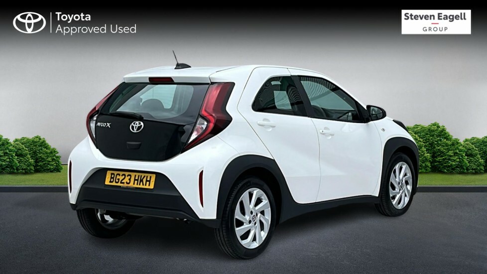 Toyota Aygo X 1.0 Vvt-i Pure Euro 6 Ss White #2