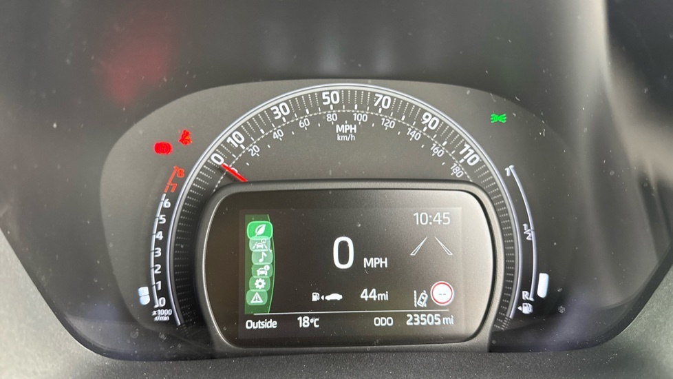 Toyota Aygo X Pure Automatic White #11