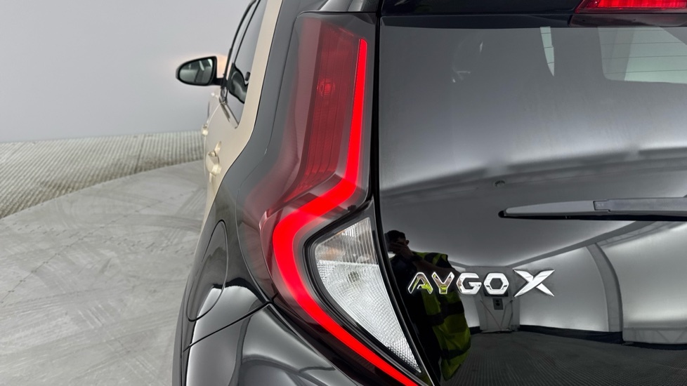 Toyota Aygo X Pure Automatic White #21