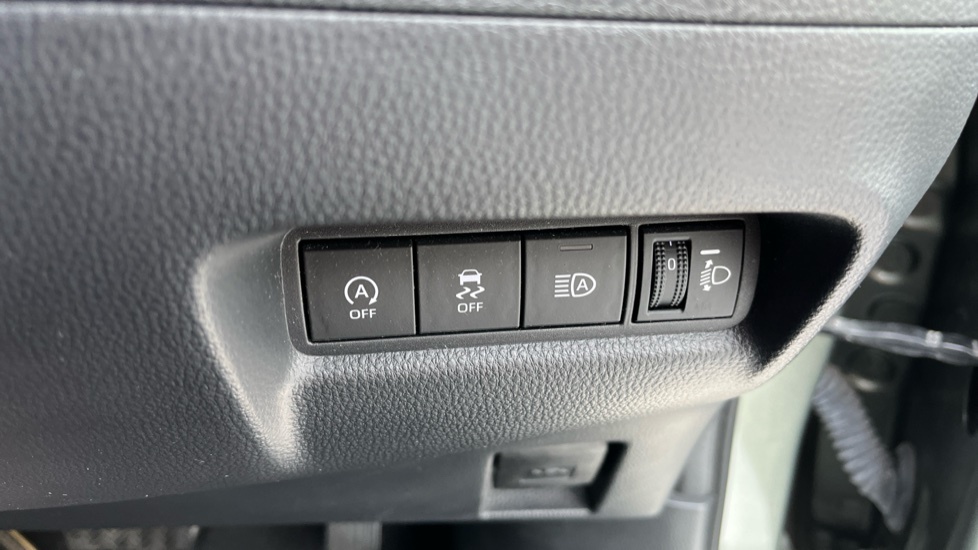 Toyota Aygo X Edge Beige #37