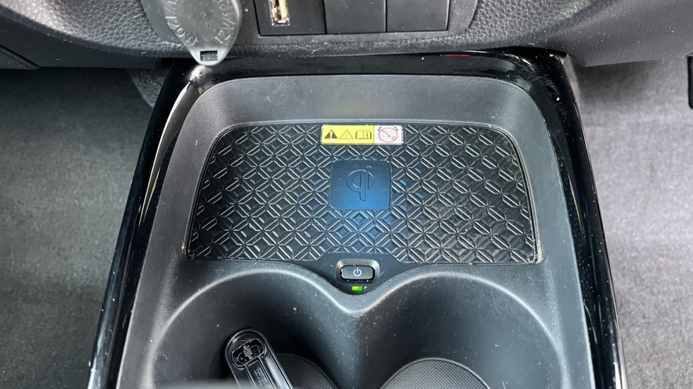 Toyota Aygo X Edge Beige #31