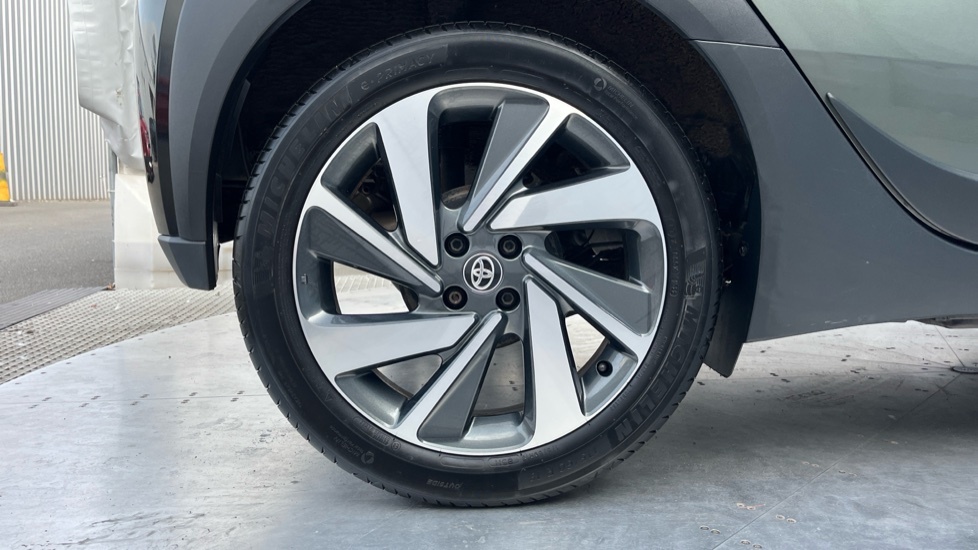 Toyota Aygo X Edge Beige #25