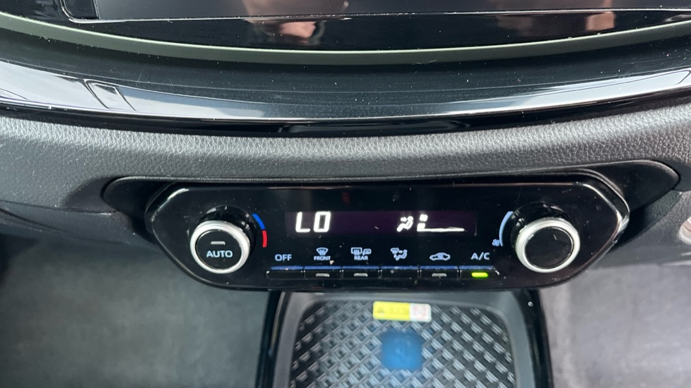 Toyota Aygo X Edge Beige #32