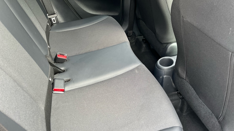 Toyota Aygo X Edge Beige #8