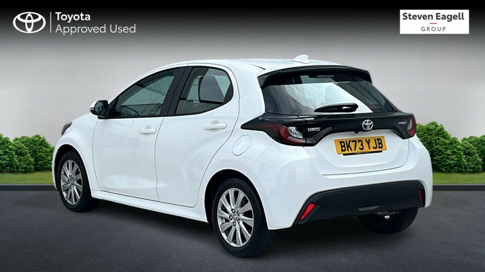 Toyota Yaris 1.5 Vvt-h Icon E-cvt Euro 6 Ss White #4