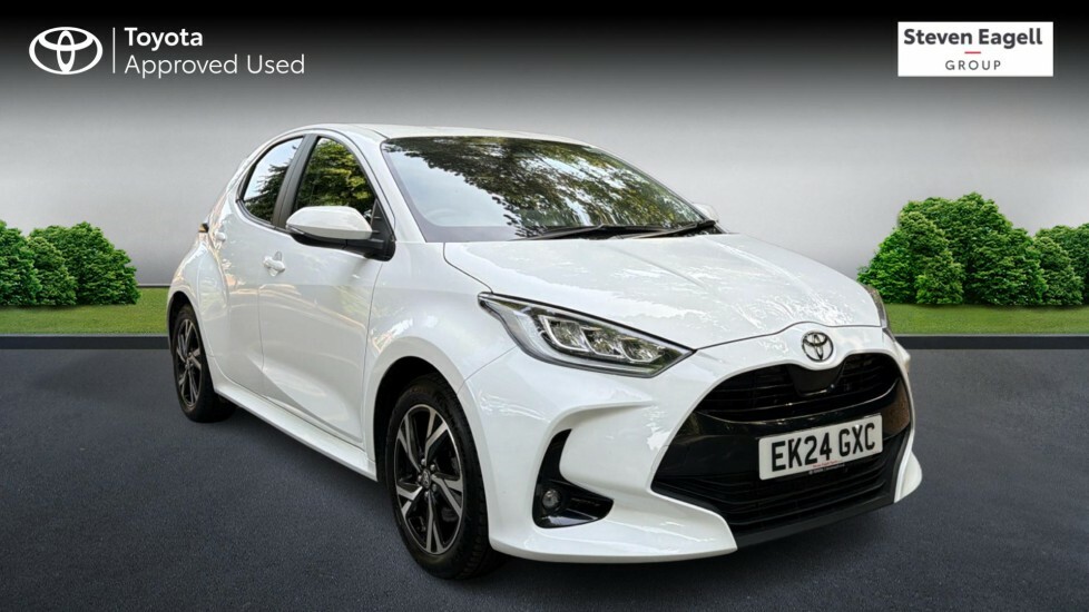 Toyota Yaris 1.5 Vvt-h Design E-cvt Euro 6 Ss White