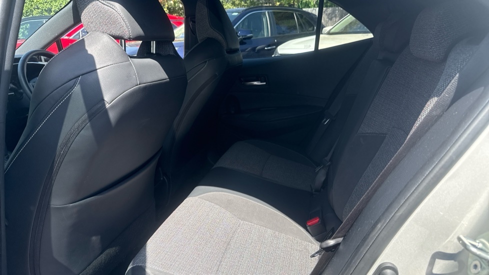 Toyota Corolla Icon 1.8 Ts Grey #15
