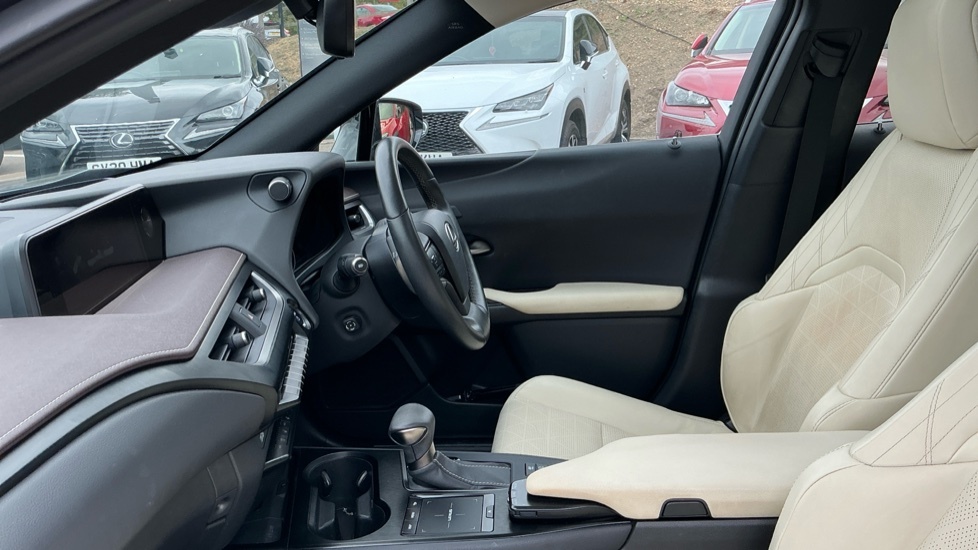 Lexus UX 2.0 250H Takumi Suv Hybrid E-cvt E-four Grey #6