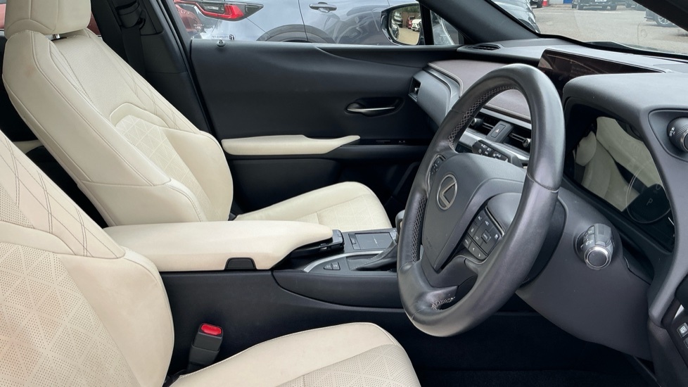Lexus UX 250H 2.0 Premium Sport Edition E-cvt White #13