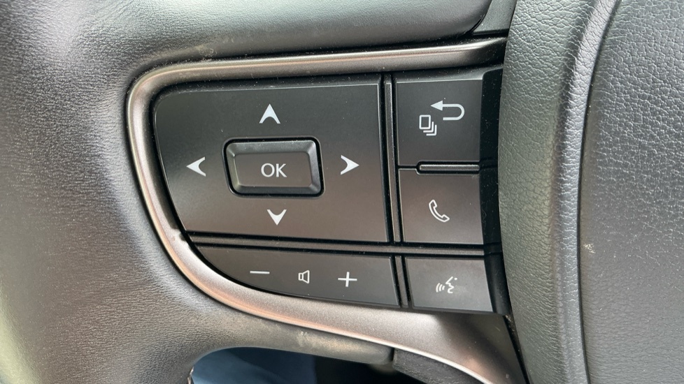 Lexus UX 250H 2.0 Premium Sport Edition E-cvt White #42