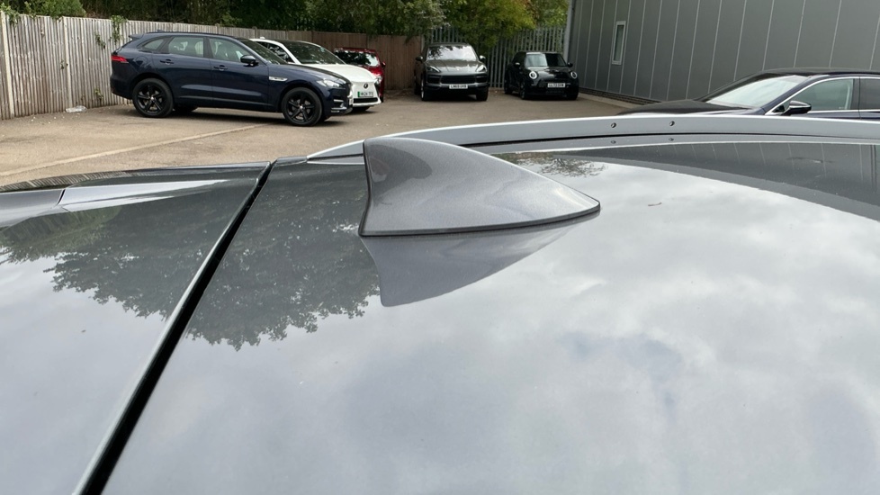 Lexus UX 250H 2.0 Premium Sport Edition E-cvt White #30