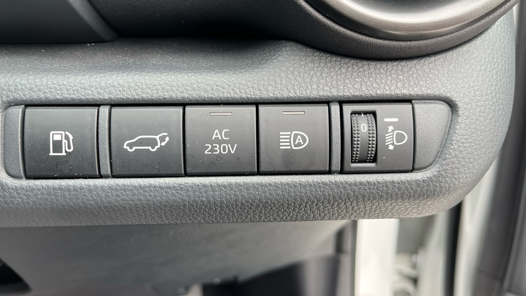 Toyota C-Hr Excel Silver #36