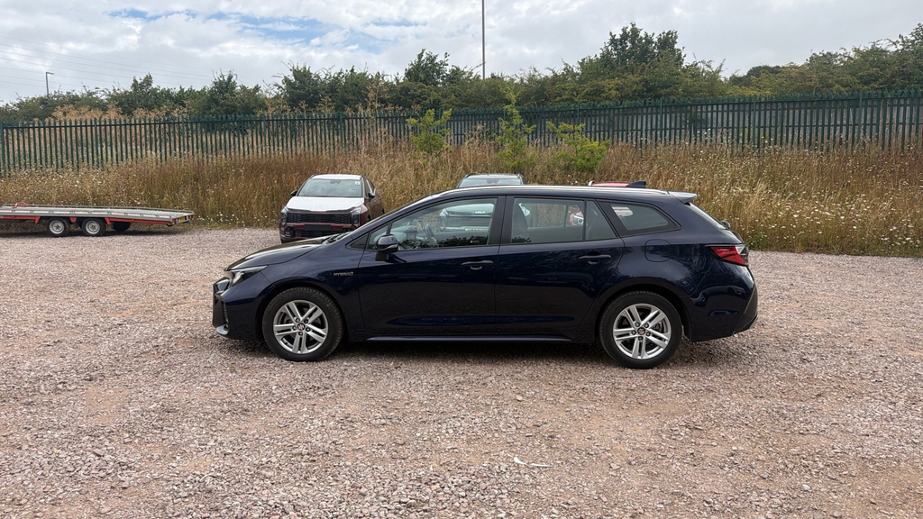Suzuki Swace 1.8 Hybrid Motion Cvt Brown #24