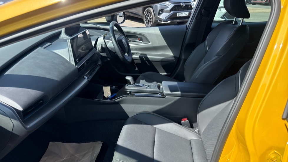 Toyota Prius 2.0 13.6Kwh Excel Cvt Euro 6 Ss Yellow #5