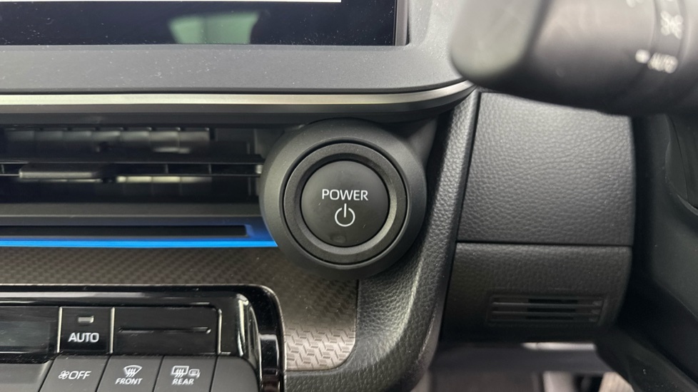 Toyota Prius 2.0 Phev Excel Cvt  #16