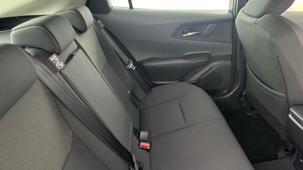 Toyota Prius 2.0 Phev Excel Cvt  #8