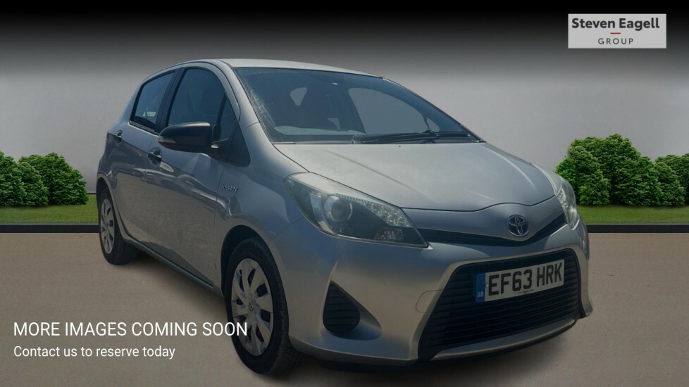 Toyota Yaris 1.5 Vvt-h Active Cvt Euro 5 Silver