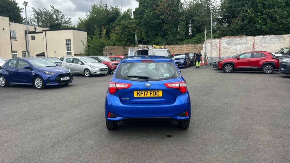 Toyota Yaris Vvt-h Excel Hatchback Blue #25