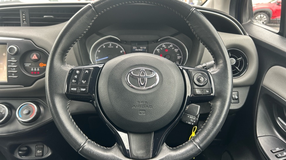 Toyota Yaris Vvt-h Excel Hatchback Blue #10