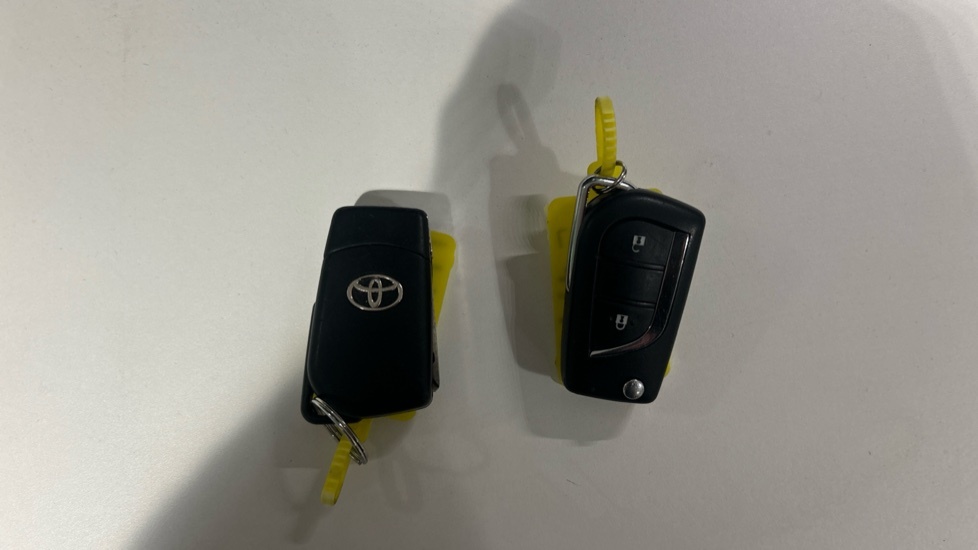 Toyota Yaris Vvt-h Excel Hatchback Blue #27