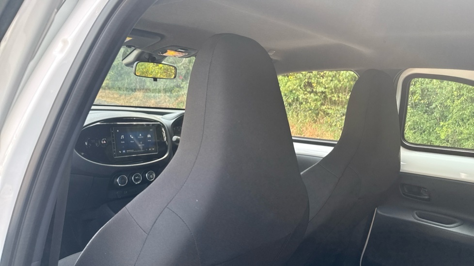Toyota Aygo X Edge Beige #19