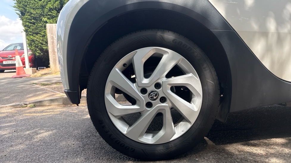 Toyota Aygo X Edge Beige #25