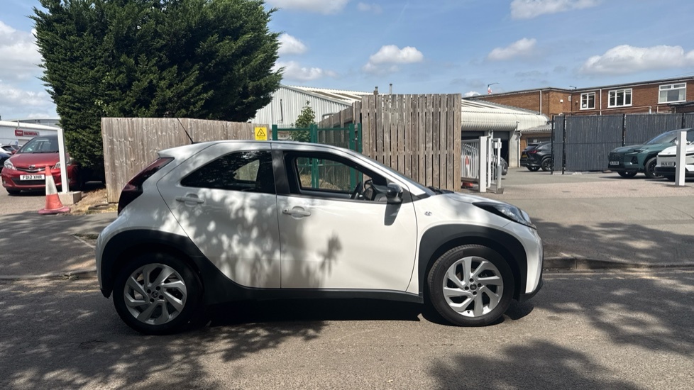 Toyota Aygo X Edge Beige #23