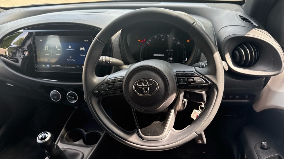 Toyota Aygo X Edge Beige #7