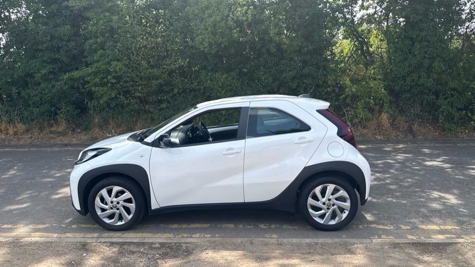 Toyota Aygo X Edge Beige #24