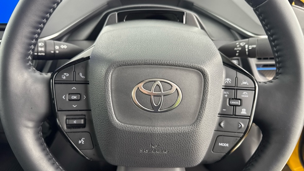 Toyota Prius 2.0 Phev Excel Cvt White #8