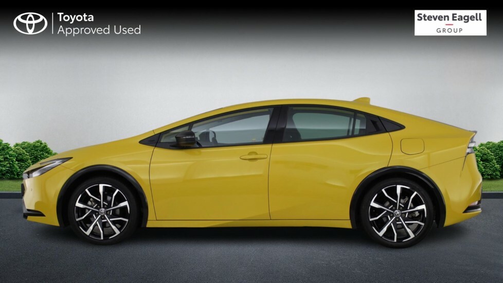 Toyota Prius 2.0 Phev Excel Cvt White #17