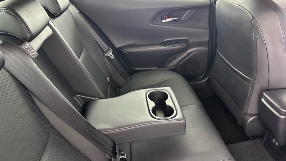Toyota Prius 2.0 Phev Excel Cvt White #12