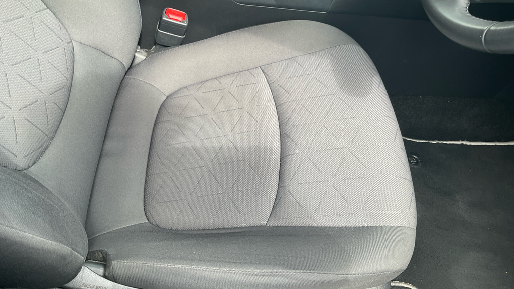 Toyota Rav 4 Black Edition Black #16