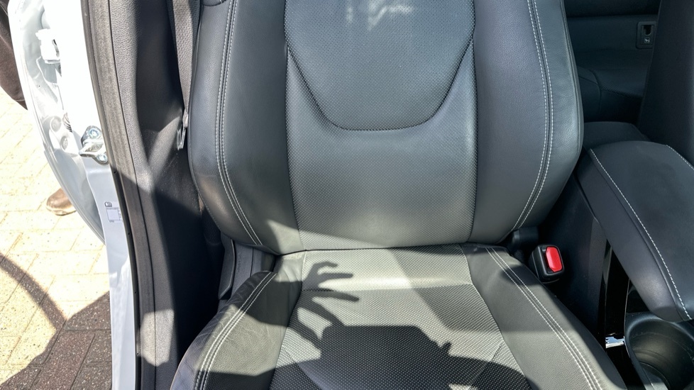 Toyota Corolla Corolla Icon Hev Cvt Silver #14
