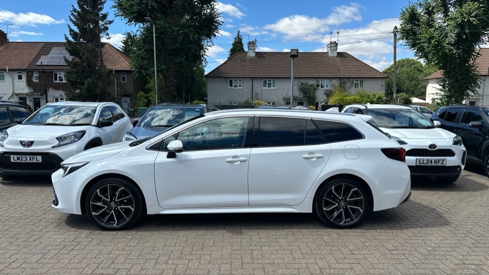 Toyota Corolla Corolla Icon Hev Cvt Silver #24