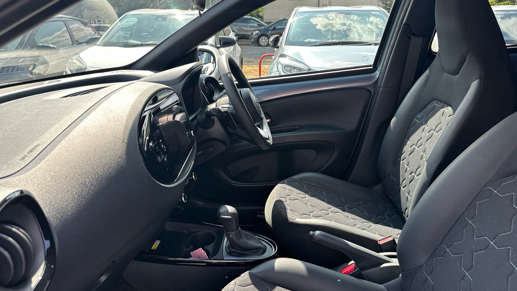 Toyota Aygo X 1.0 Vvt-i Exclusive X-shift Euro 6 Ss Grey #5