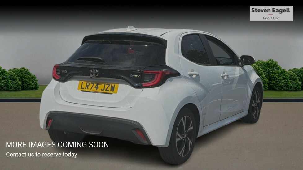 Toyota Yaris 1.5 Vvt-h Design E-cvt Euro 6 Ss LR74JZW White #4