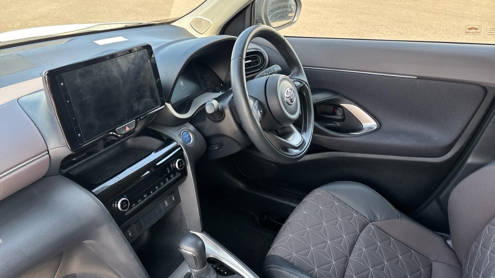 Toyota Yaris Cross 1.5 Vvt-h Excel E-cvt Euro 6 Ss White #5