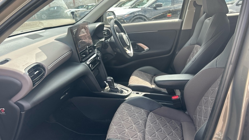 Toyota Yaris Cross 1.5 Vvt-h Excel E-cvt Euro 6 Ss Brown #5