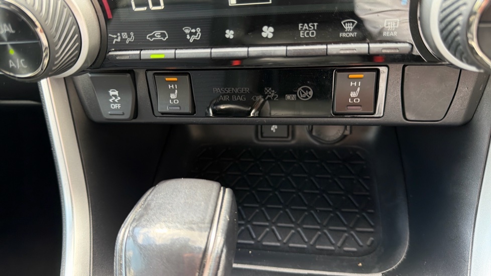 Toyota Rav 4 Rav4 Design Hev Cvt Black #39