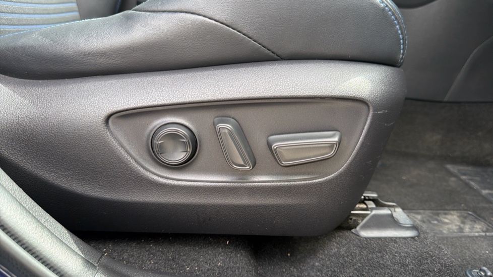 Toyota Rav 4 Rav4 Design Hev Cvt Black #29