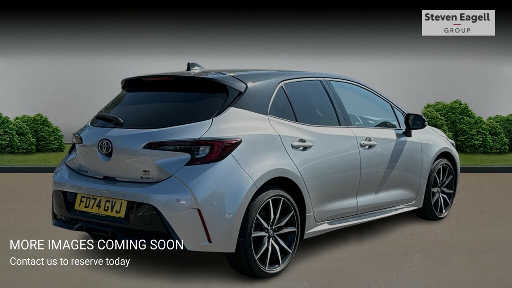 Toyota Corolla Gr Sport White #4