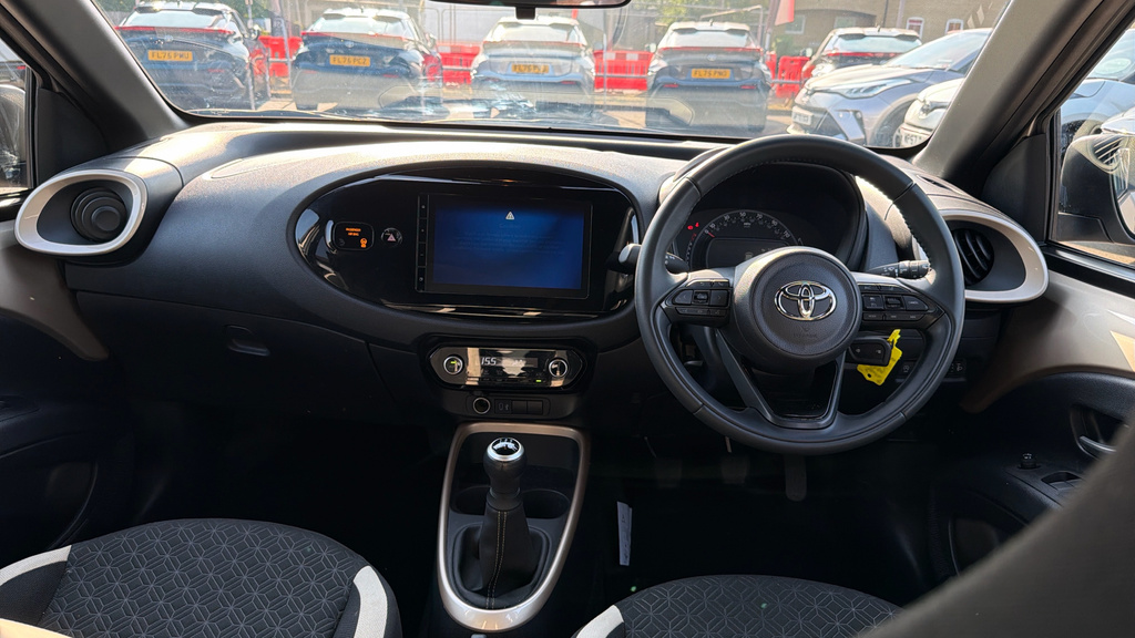 Toyota Aygo X 1.0 Vvt-i Edge Euro 6 Ss Beige #6