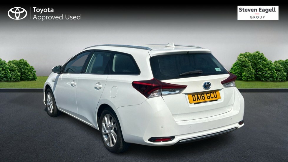 Toyota Auris 1.8 Vvt-h Icon Tech Touring Sports Cvt Euro 6 Ss White #4