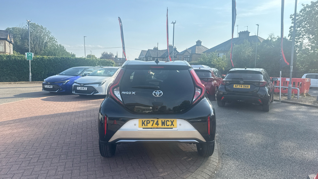 Toyota Aygo X Edge Beige #26