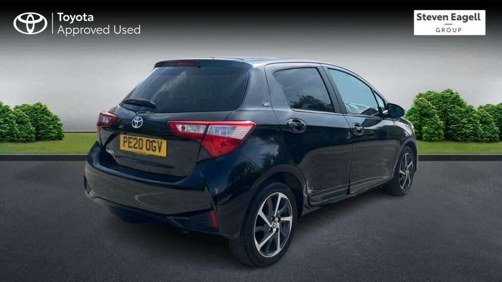 Toyota Yaris 1.5 Vvt-i Y20 Bi-tone Cvt Euro 6 Black #2