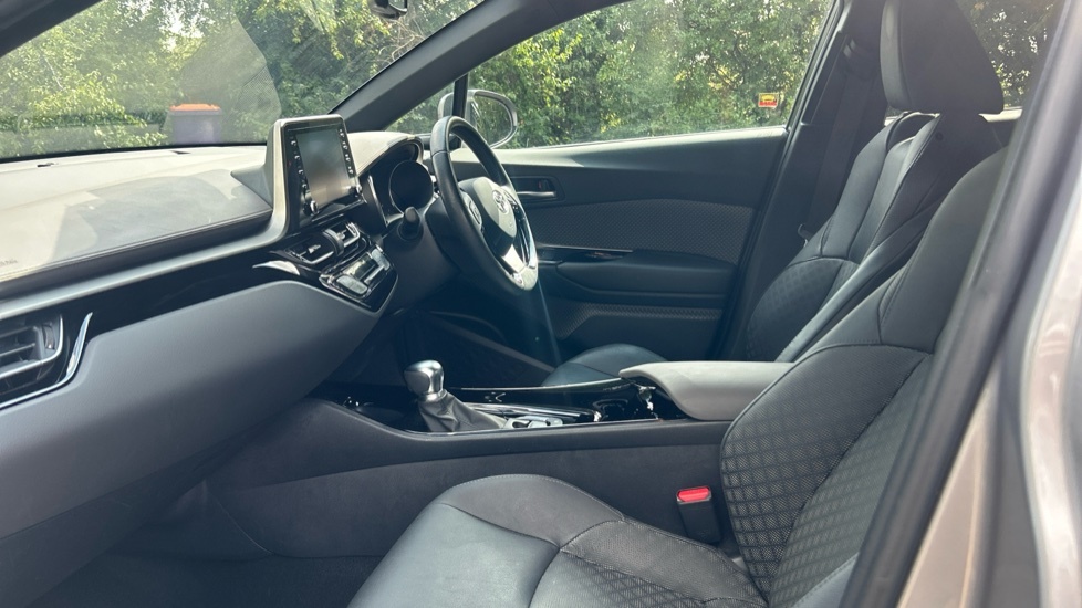 Toyota C-Hr 1.8 Vvt-h Excel Cvt Euro 6 Ss Silver #5